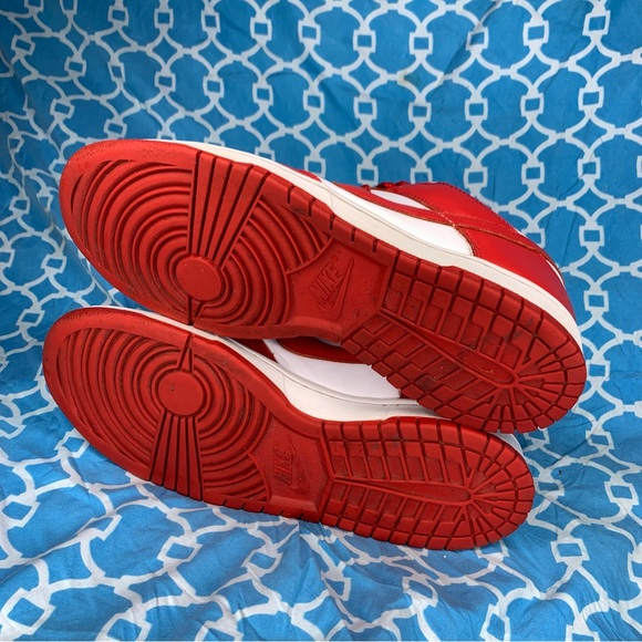 Nike Men’s size 9.5 dunk low retro SP St. John’s red white vintage sneakers rare - Picture 4 of 11